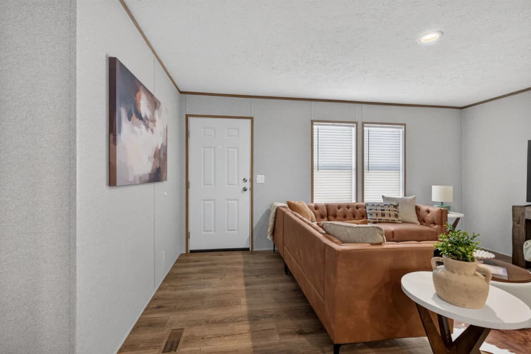 Grove interior home features