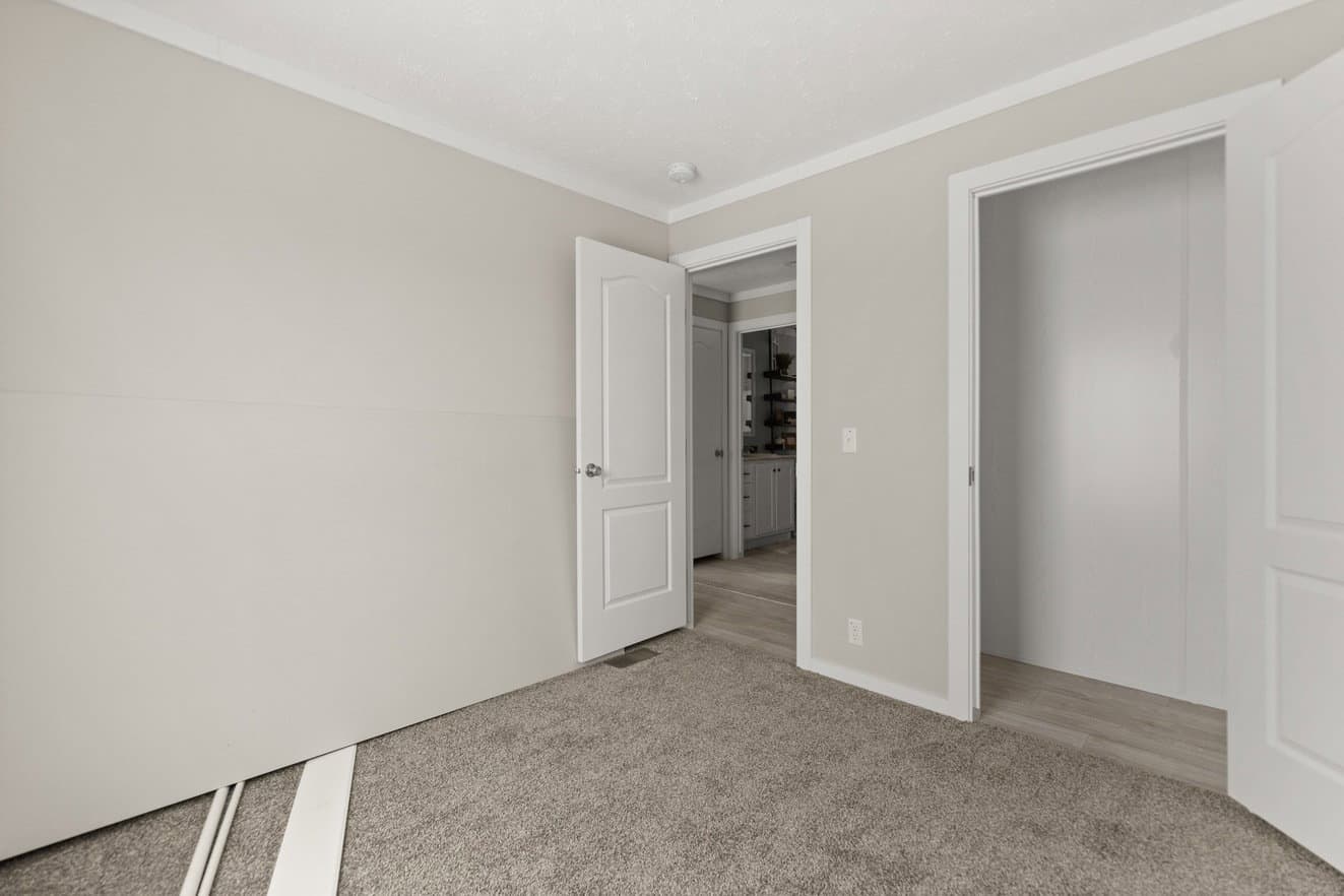 Escape  bedroom home features