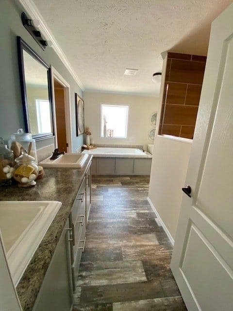 Greystone (lot model) bathroom home features