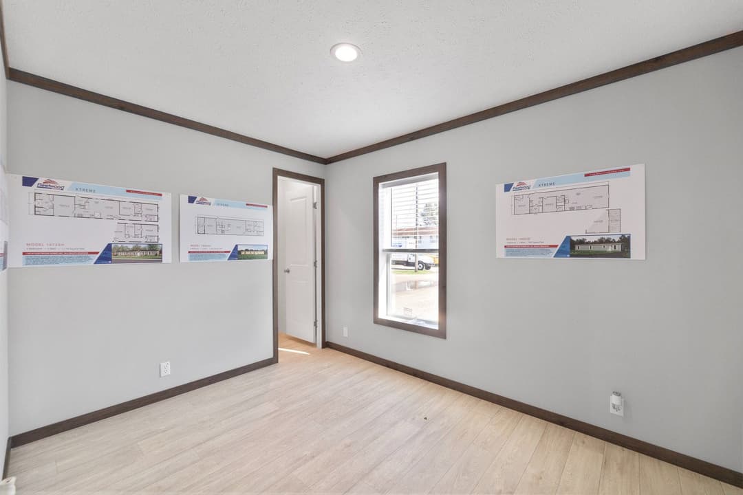Pioneer bedroom home features