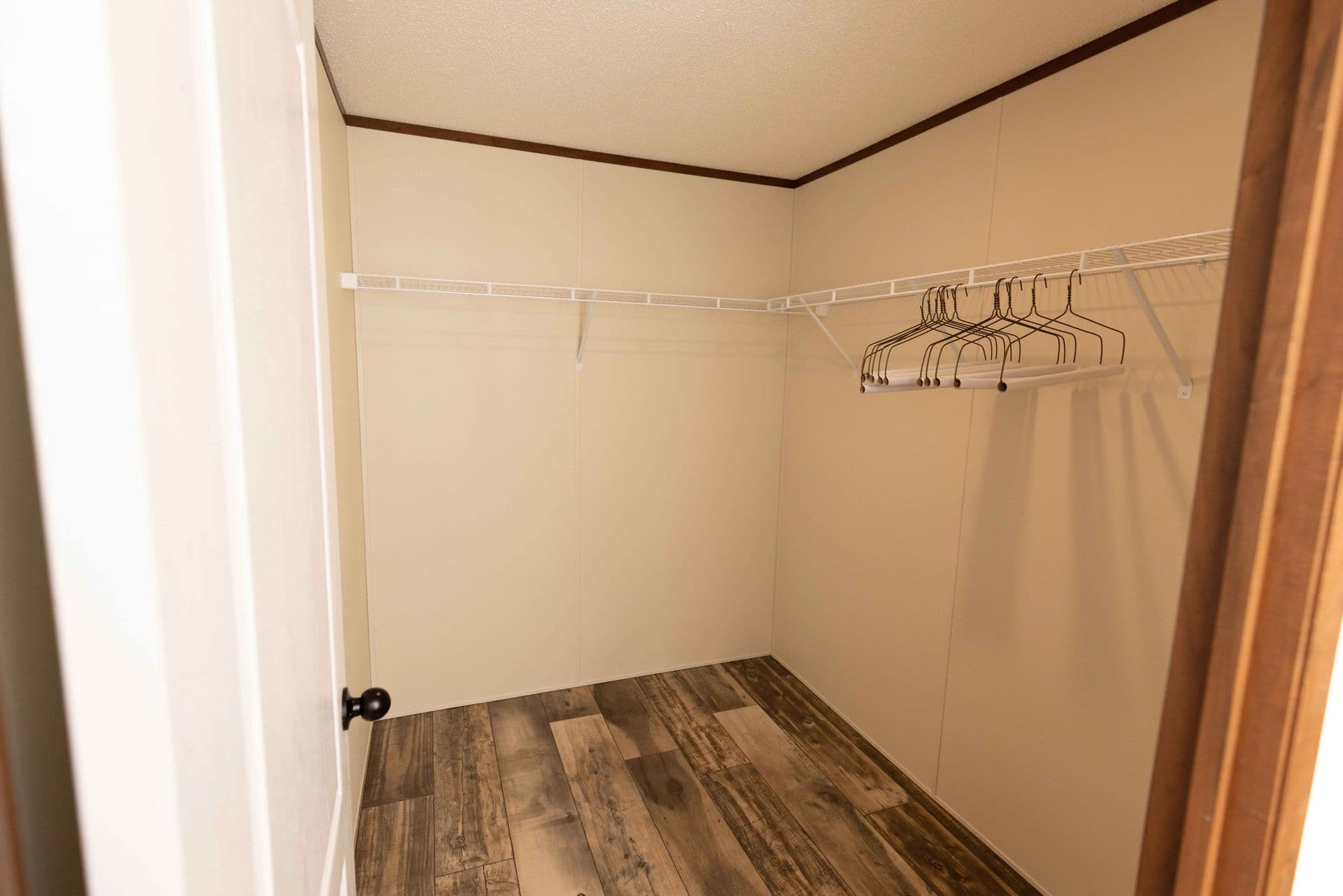 Benton (lot model) interior home features