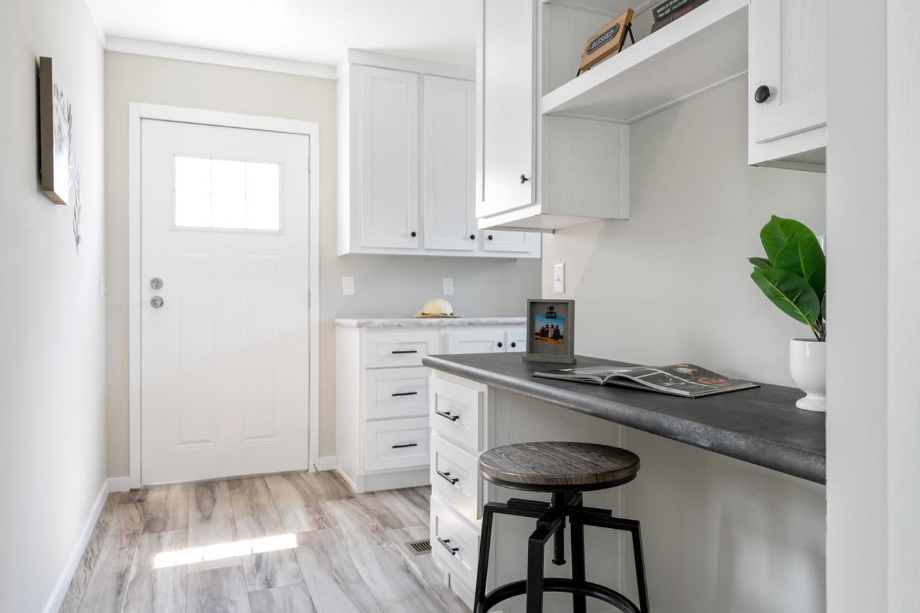 Champ interior home features