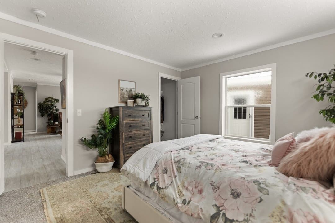 Escape (lot model) bedroom home features