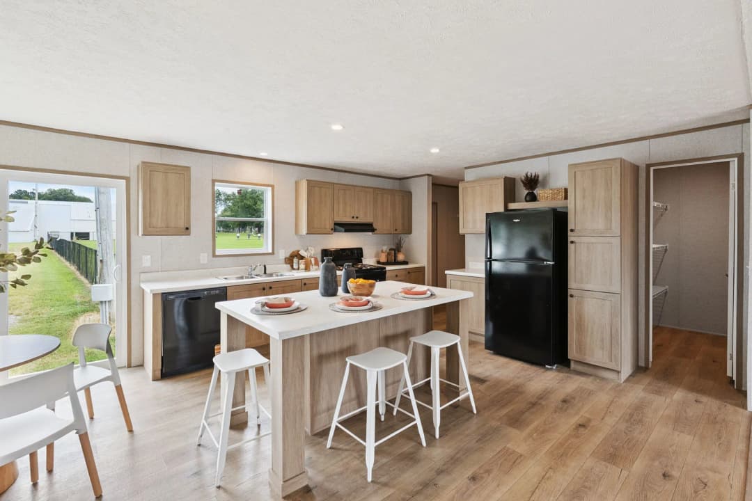 Carlisle kitchen home features