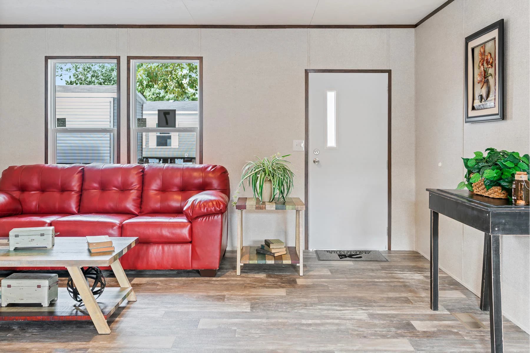 Crown interior home features