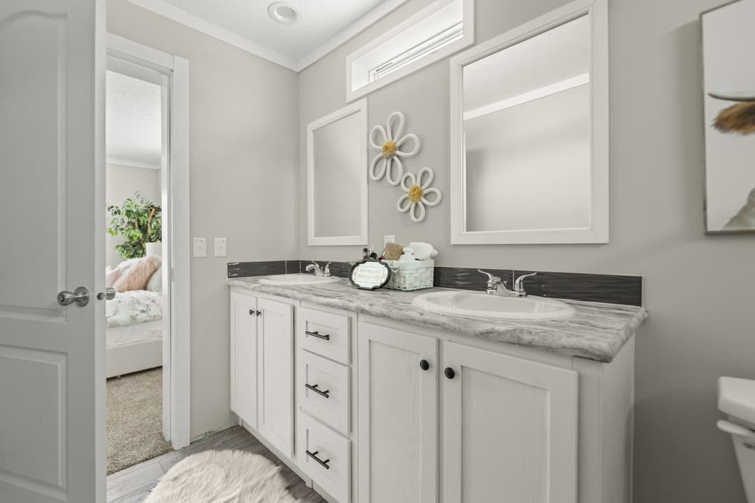 Escape  bathroom home features
