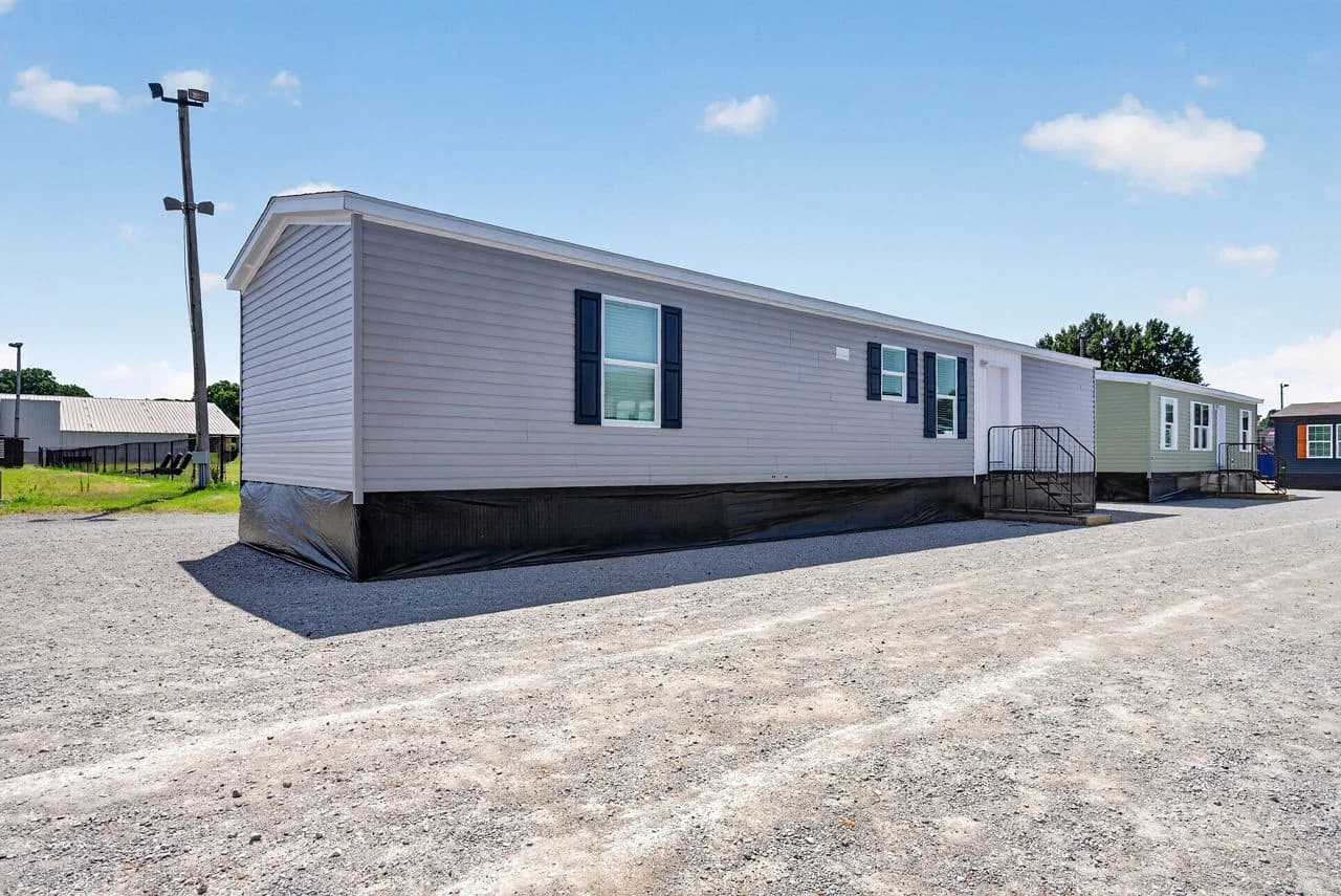 Ozark elevation and exterior home features