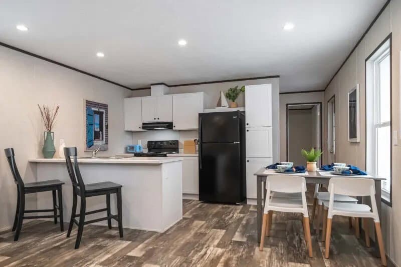 Peak kitchen home features