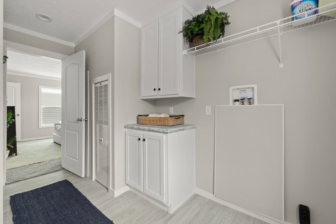 Escape  interior home features