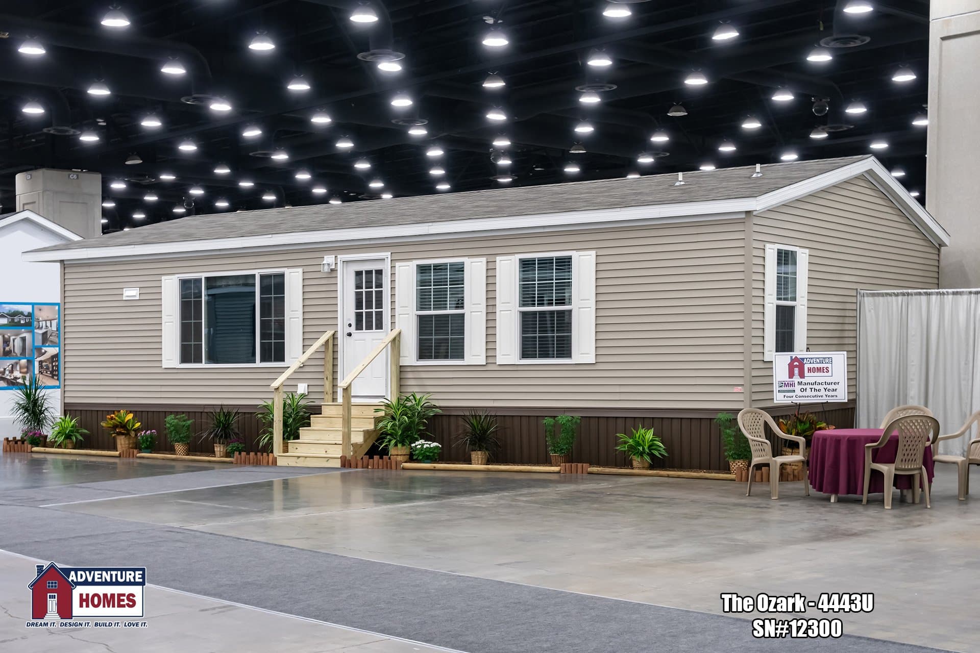 Ozark | 4443u elevation and exterior home features