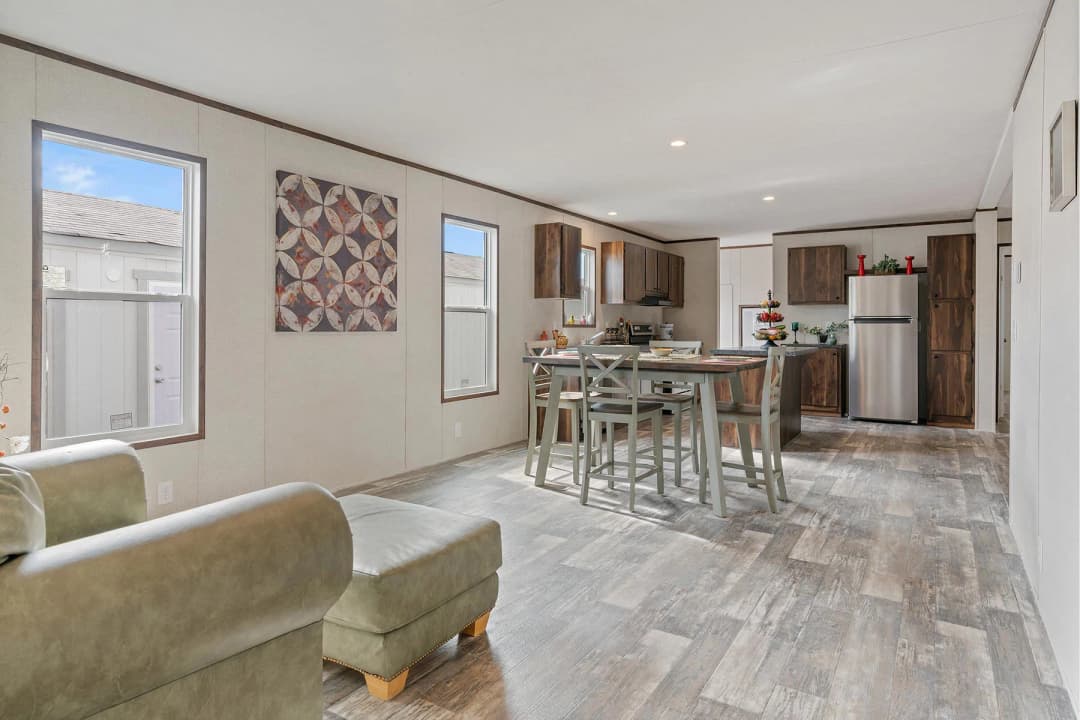 Crown interior home features