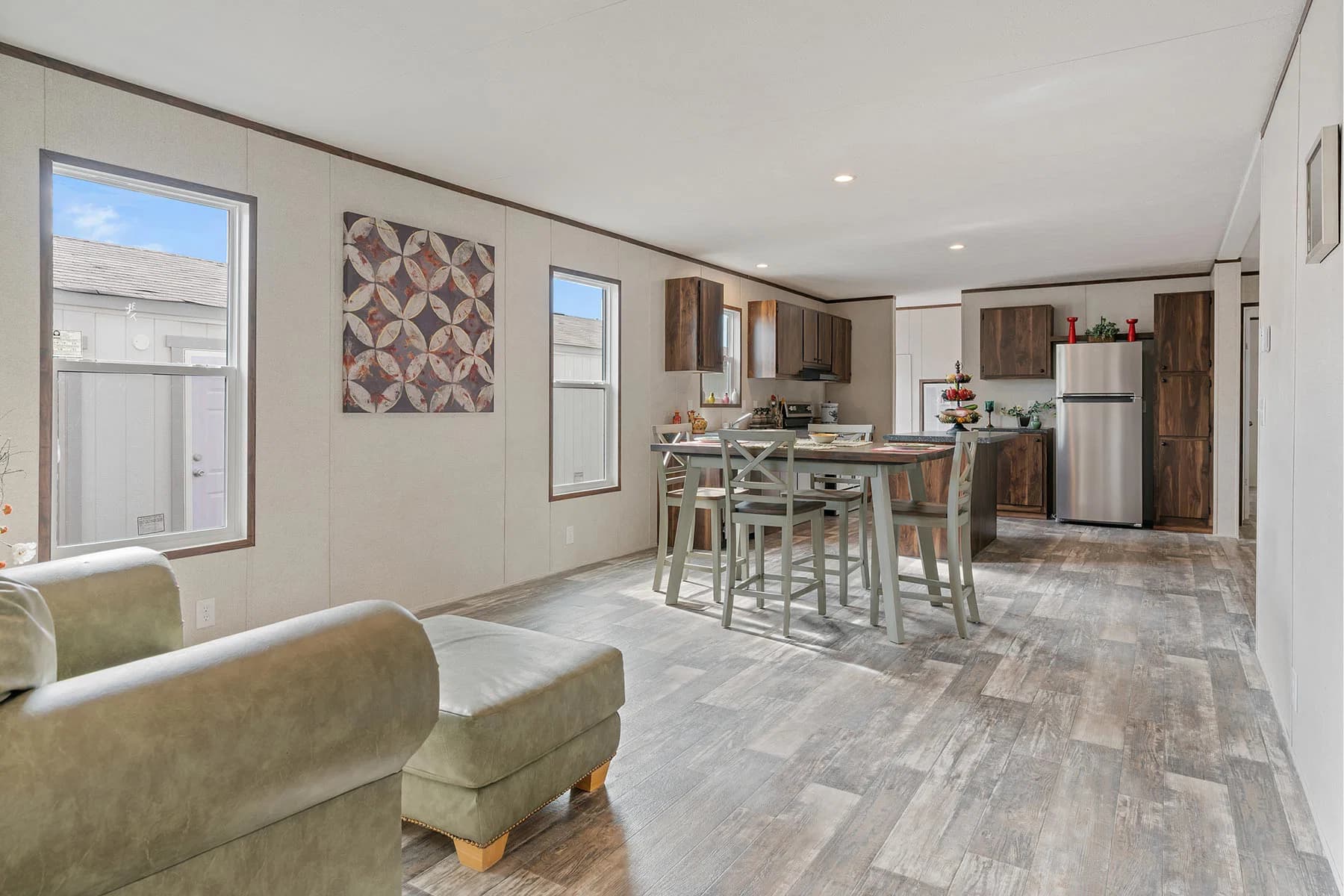 Crown interior home features
