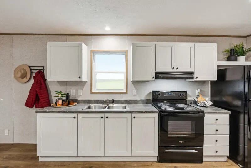 Pike kitchen home features