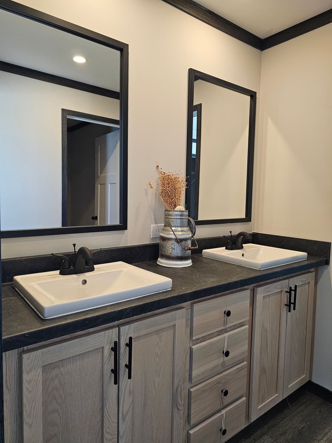 St. charles (lot model) bathroom home features
