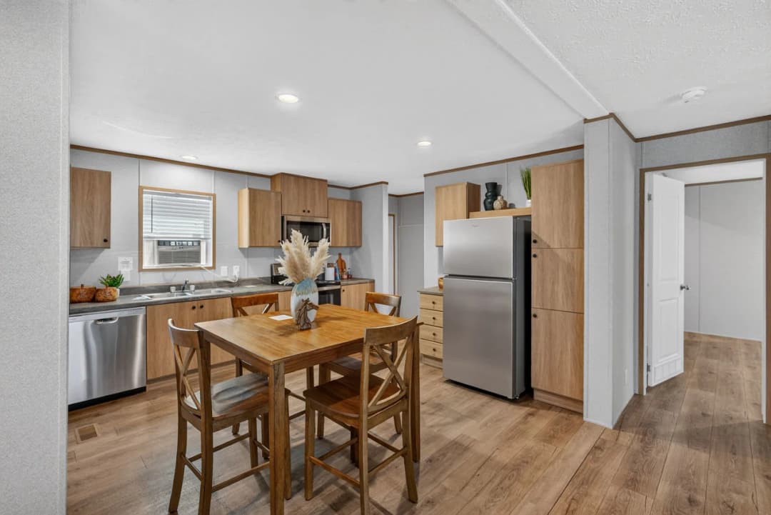 Grove kitchen home features