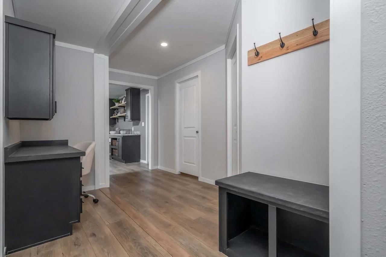 Bourbon interior home features