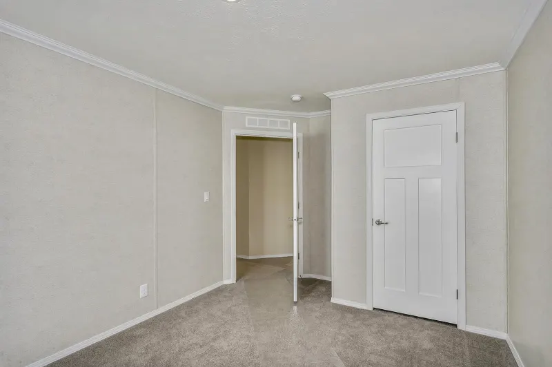 Prairie dune 8978 bedroom home features