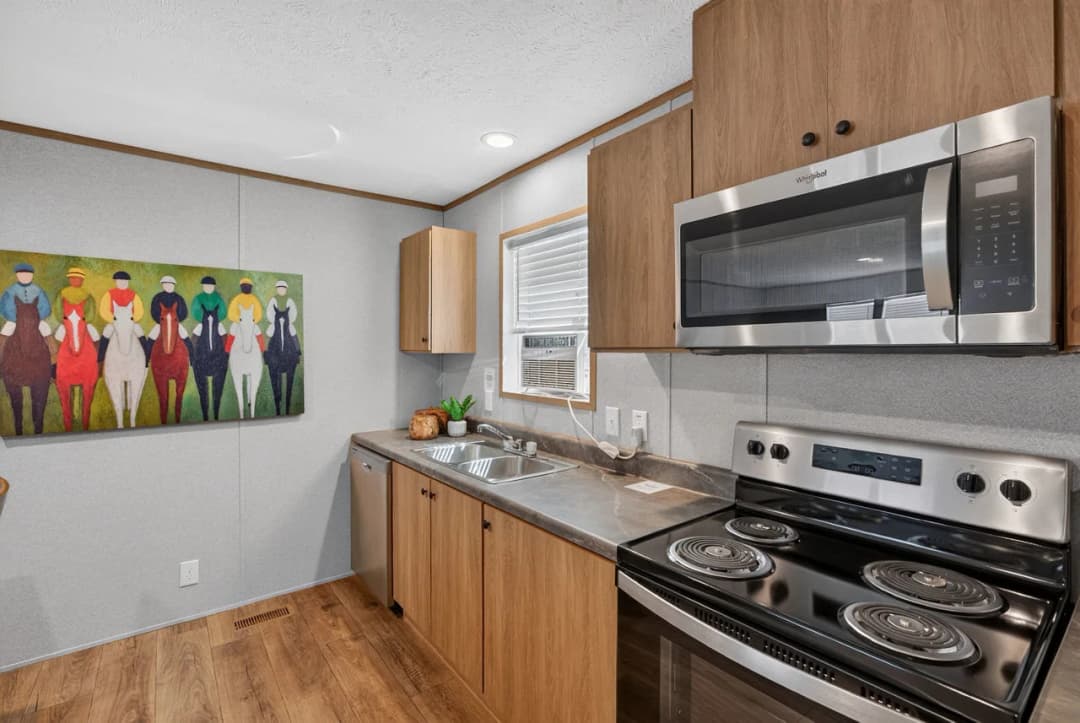 Grove kitchen home features