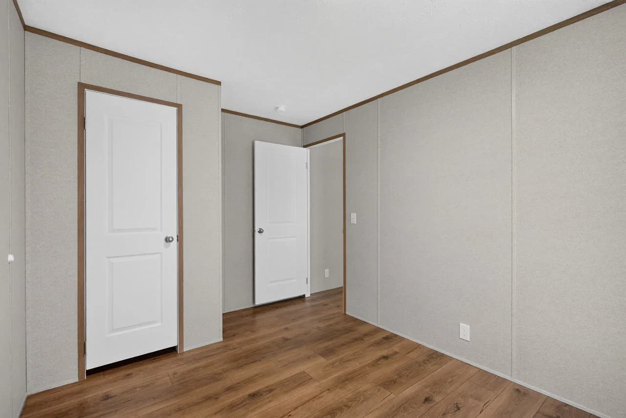 Grove bedroom home features