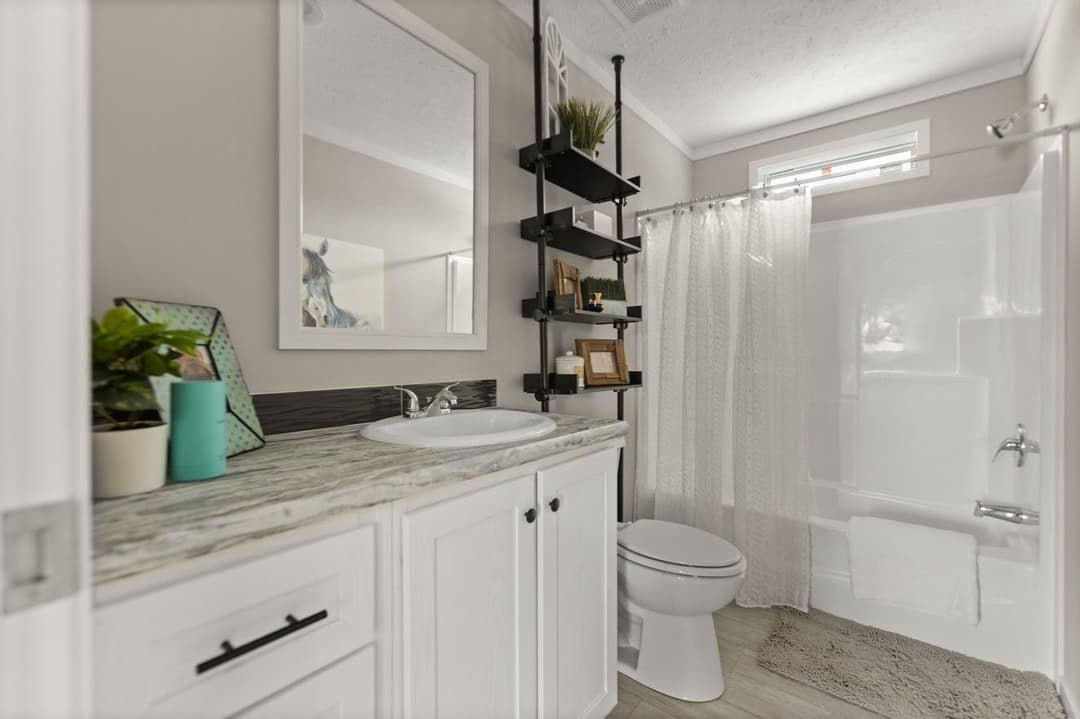 Escape (lot model) bathroom home features