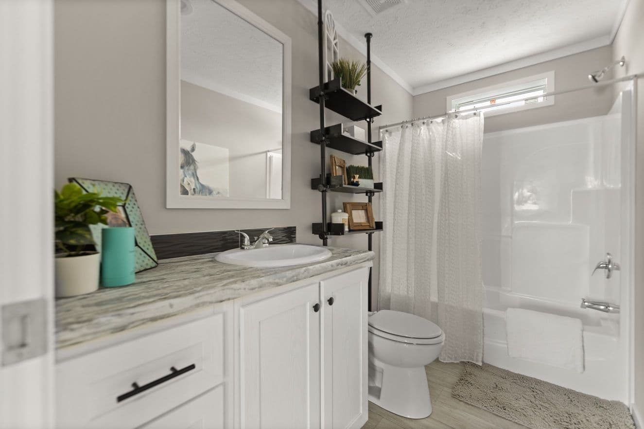 Escape (lot model) bathroom home features
