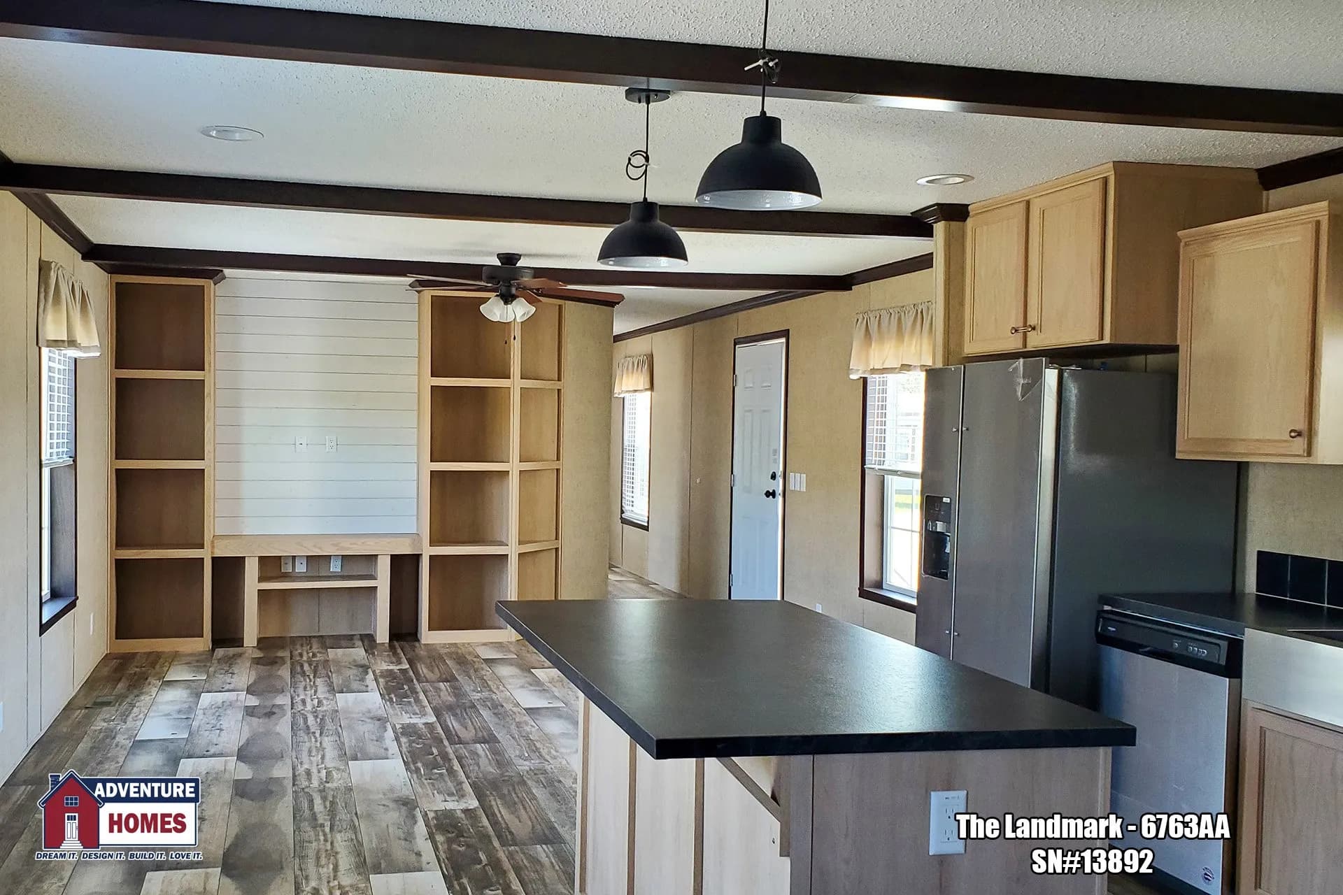 Landmark (lot model)  home features