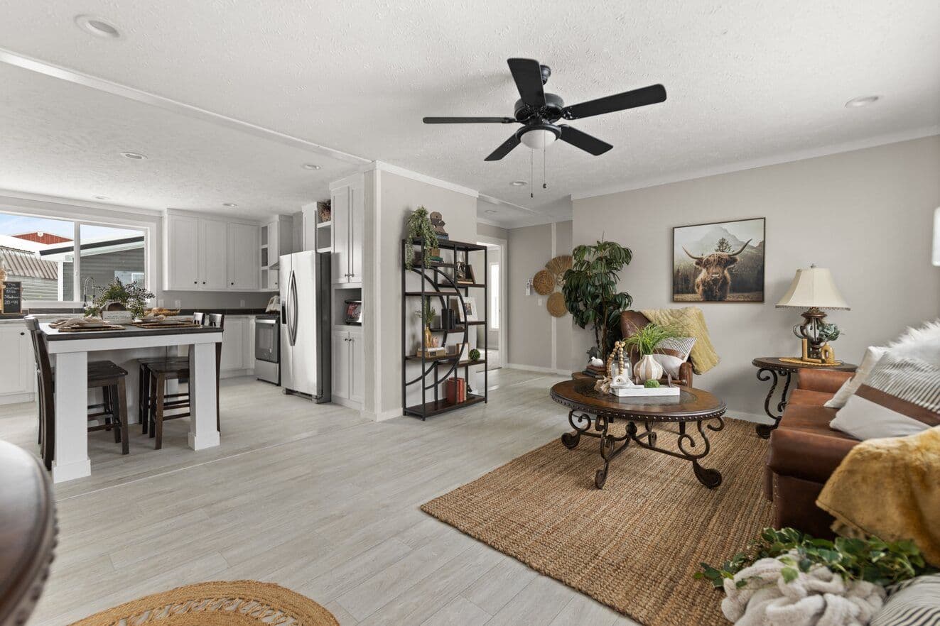 Escape (lot model) interior home features