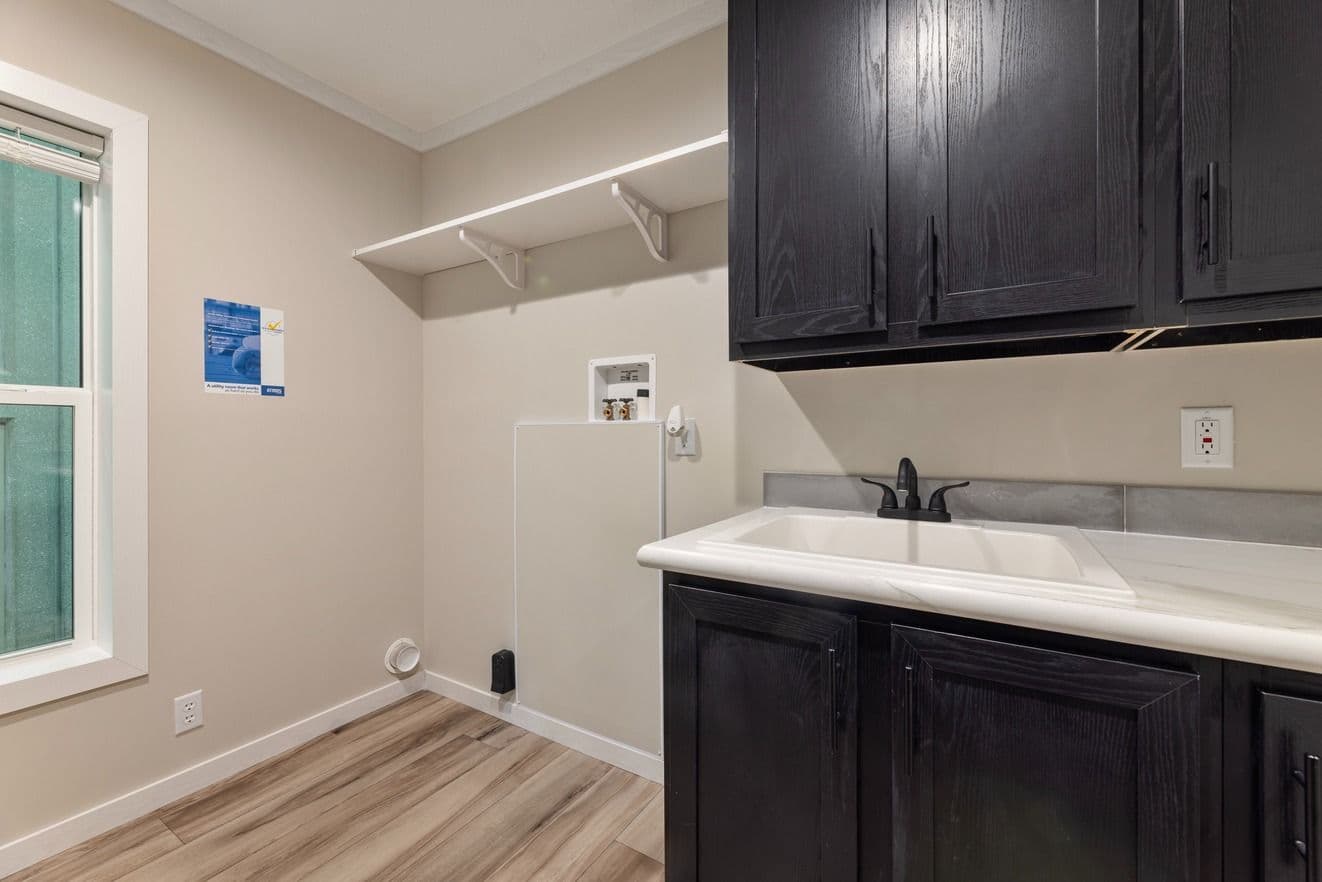 Atmos (lot model) interior home features