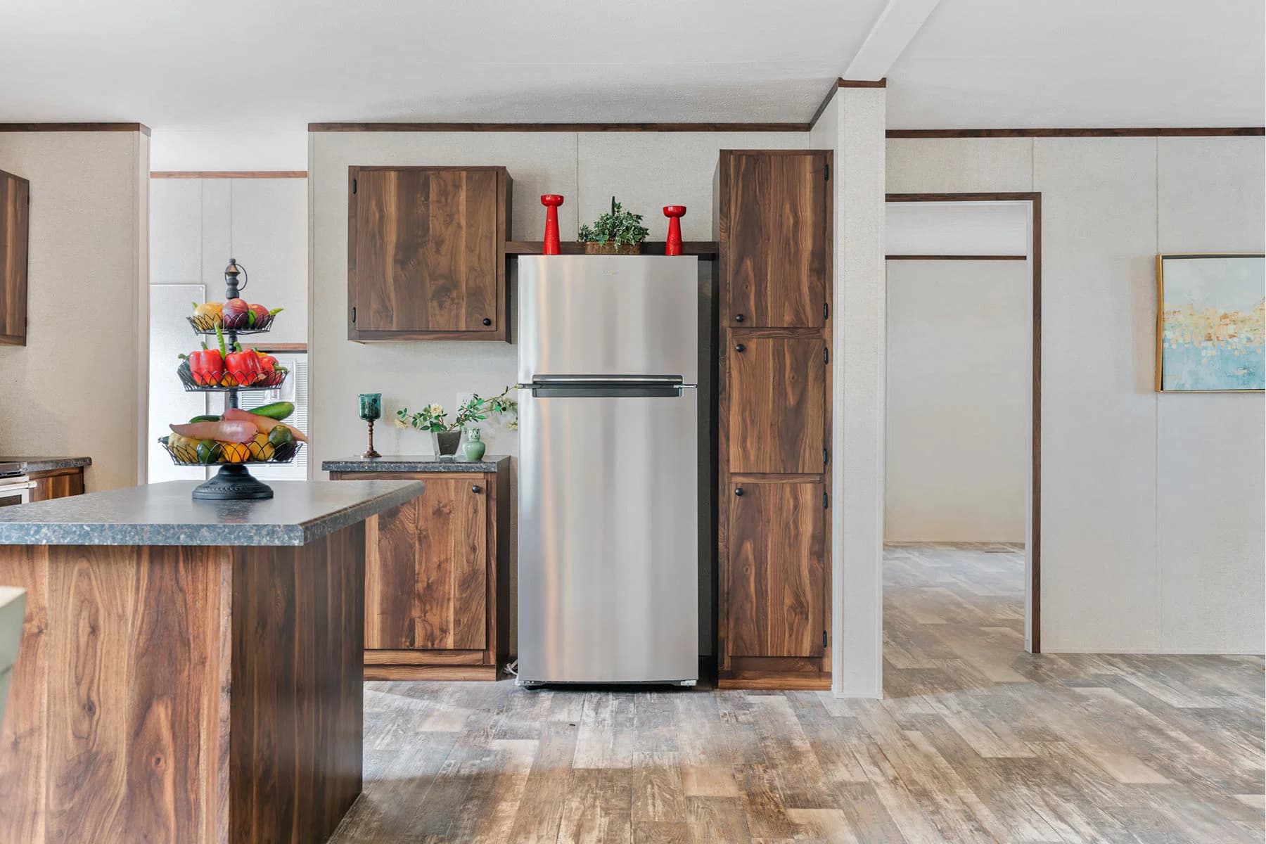 Crown kitchen home features
