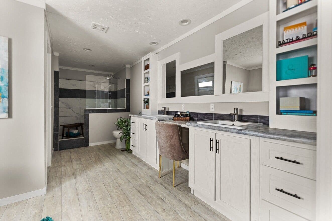 Beam (lot model) interior home features