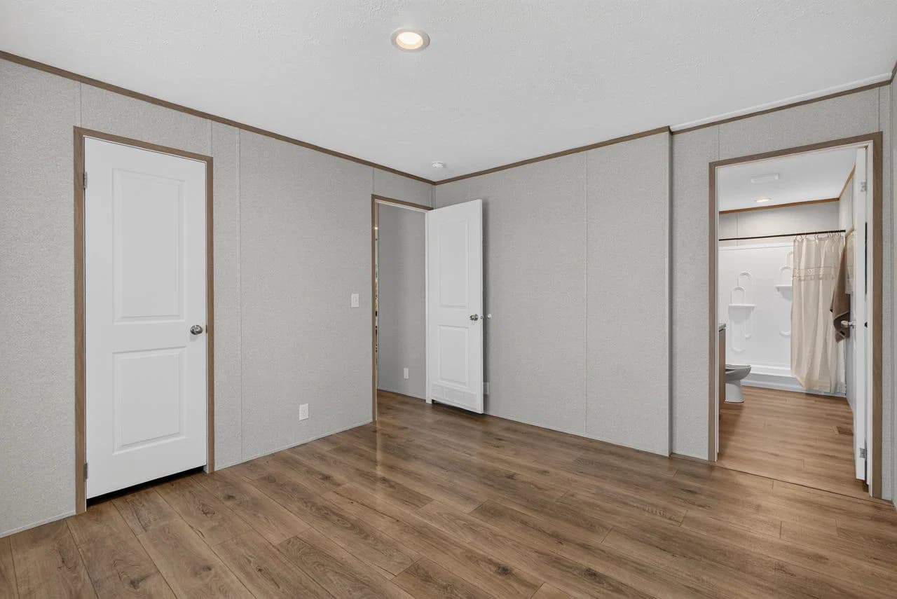 Grove bedroom home features