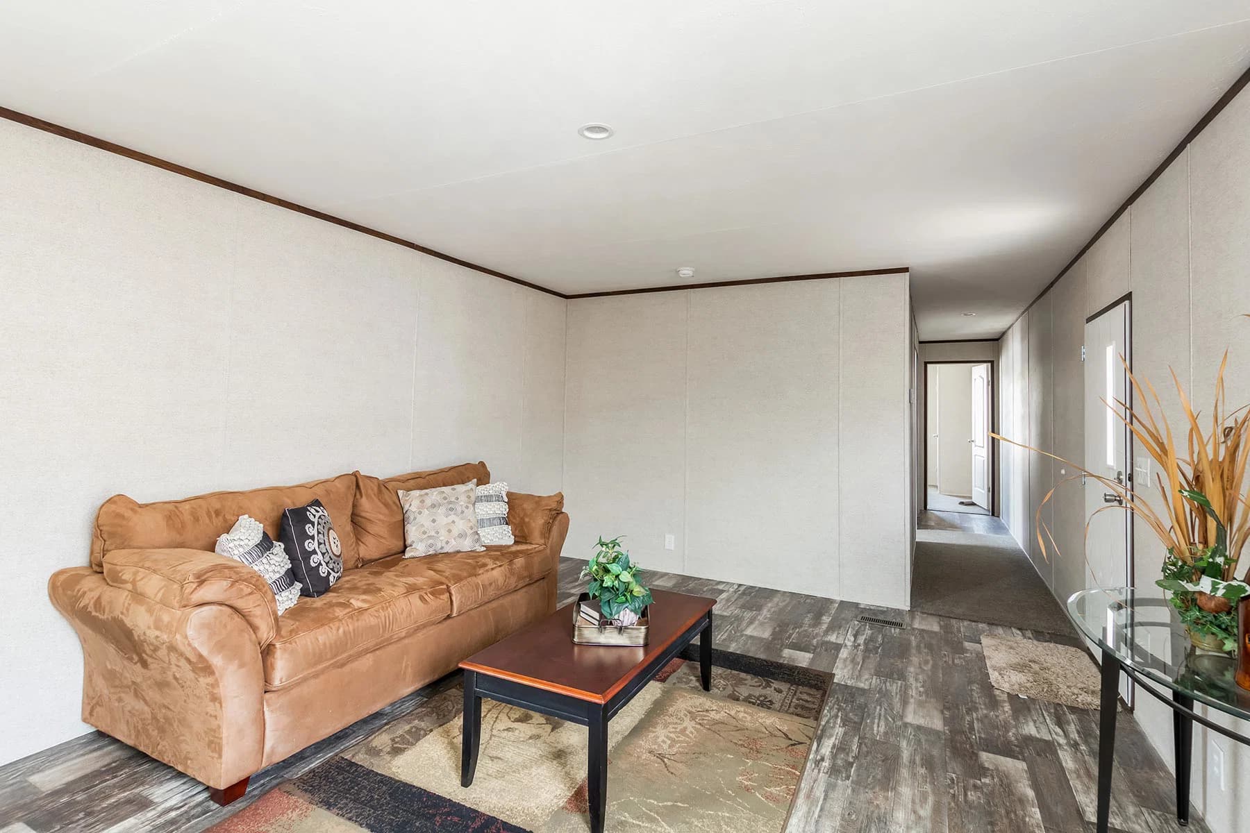Summit interior home features