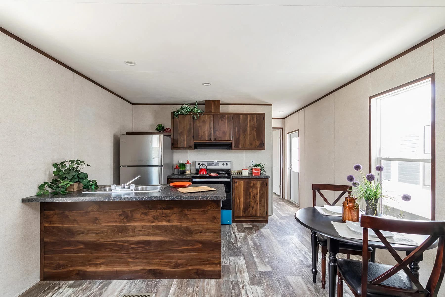 Summit kitchen home features