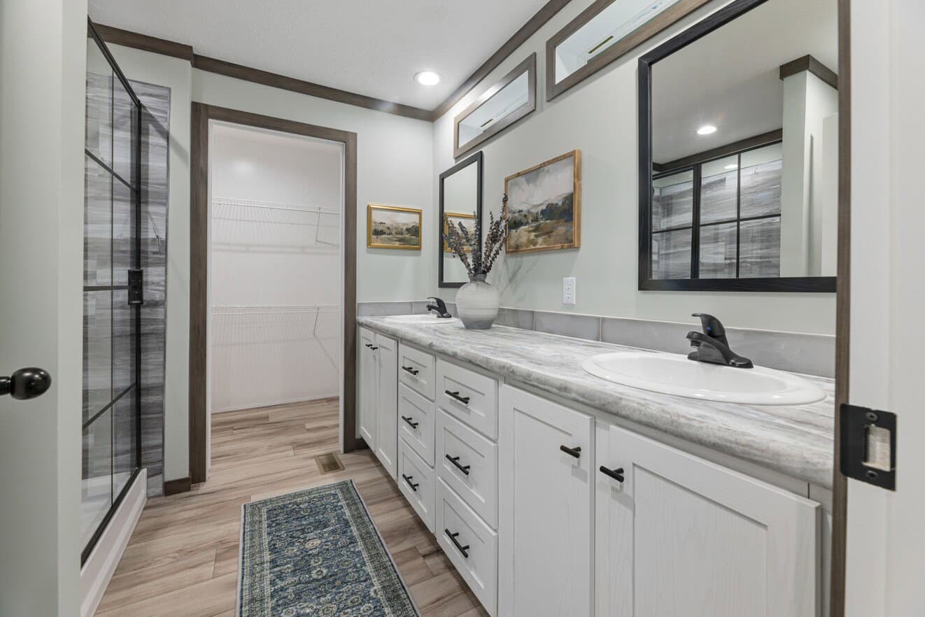 Hemos bathroom home features
