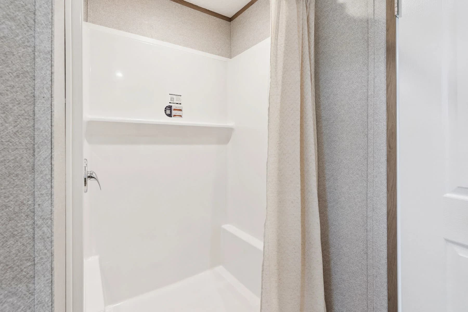 Carlisle bathroom home features