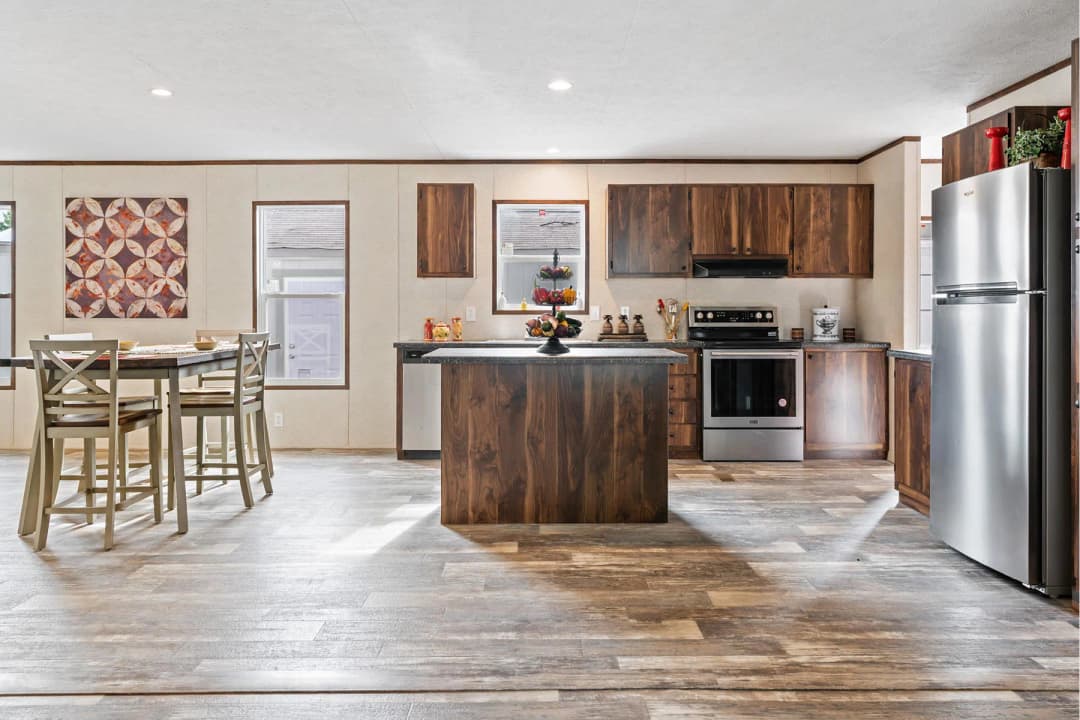 Crown kitchen home features