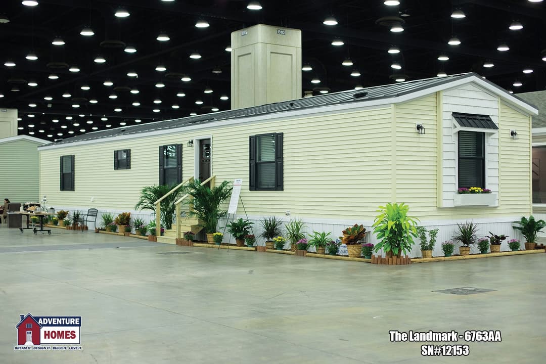 Landmark (lot model) hero, elevation, and exterior home features