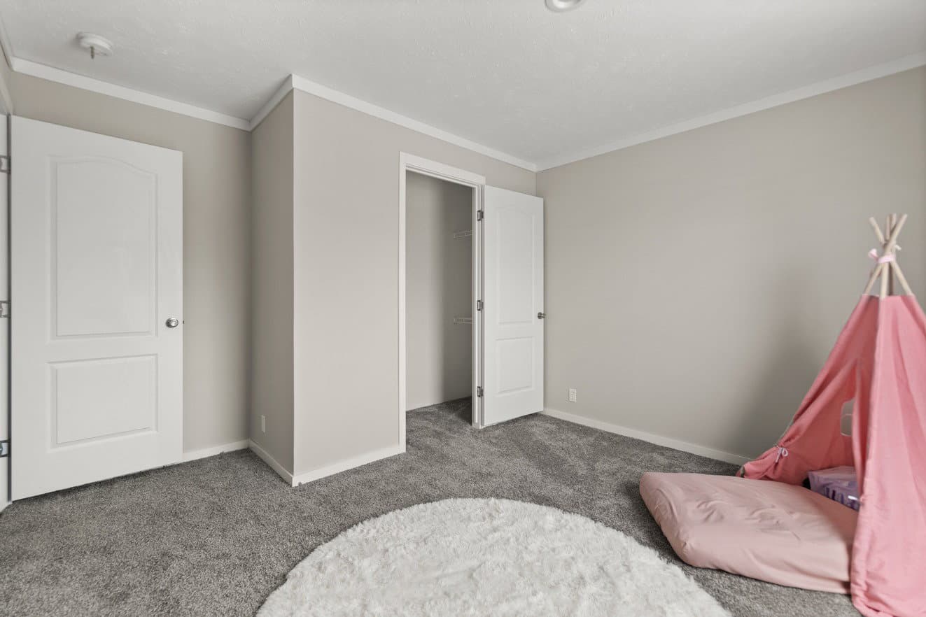  outback 28663p bedroom home features