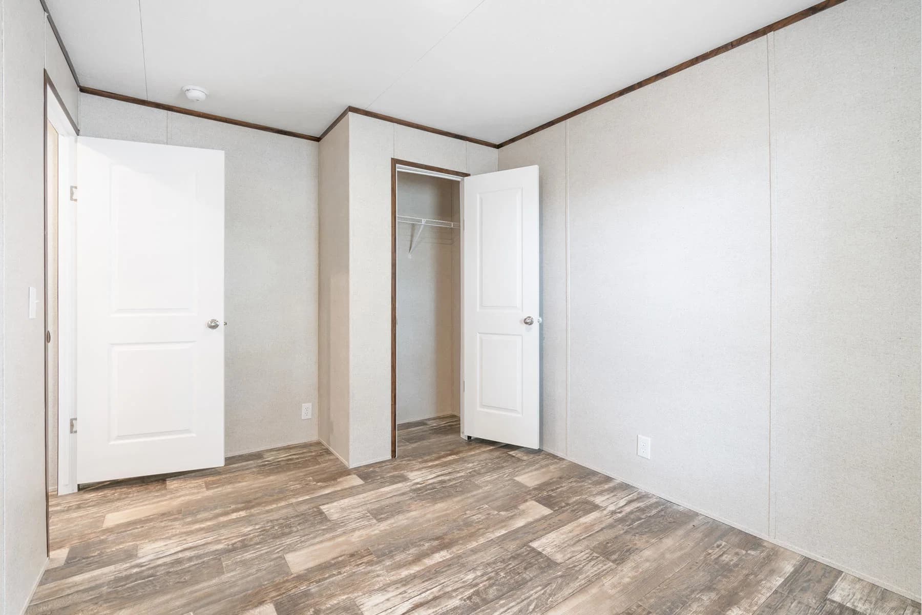 Crown bedroom home features