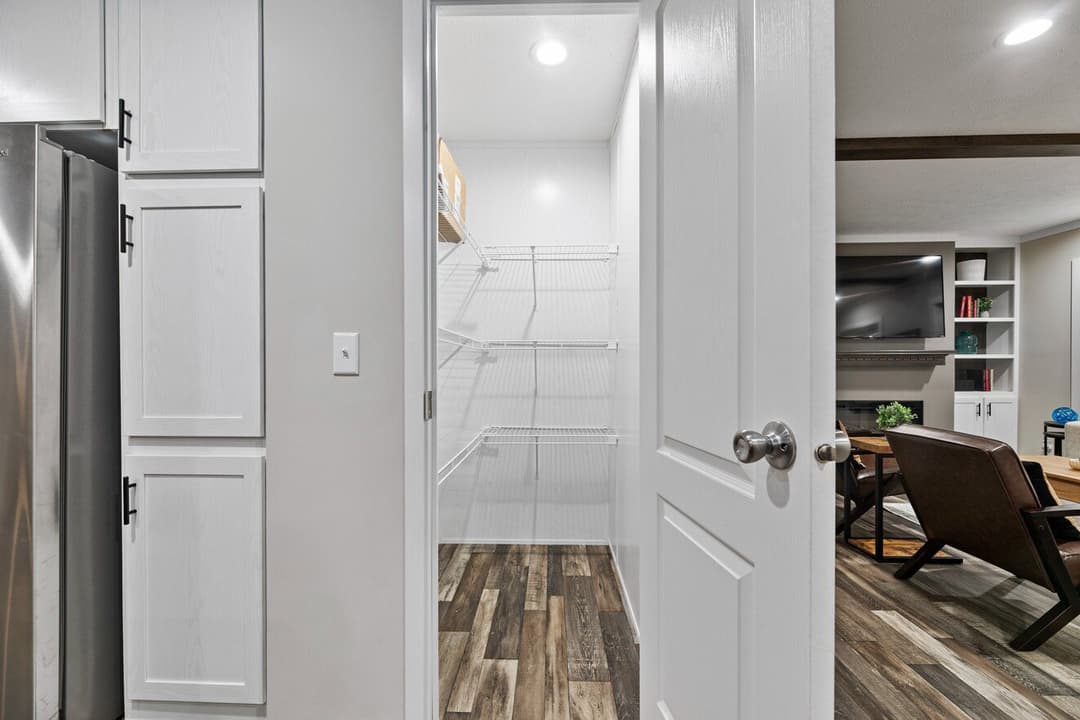 K2 interior home features