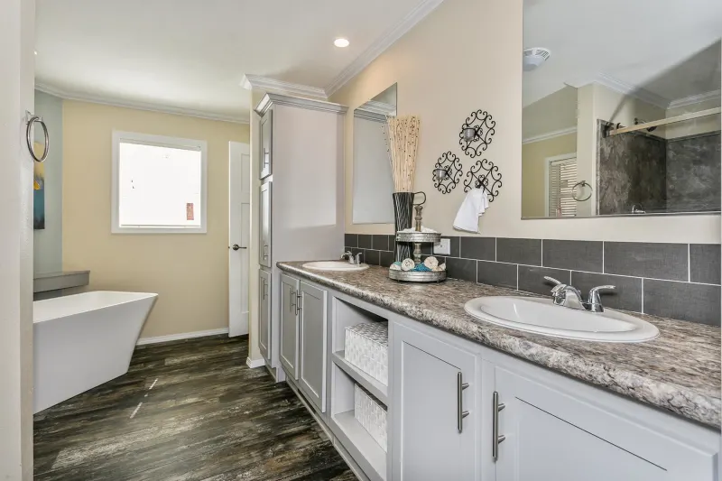 Prairie dune 8978 bathroom home features