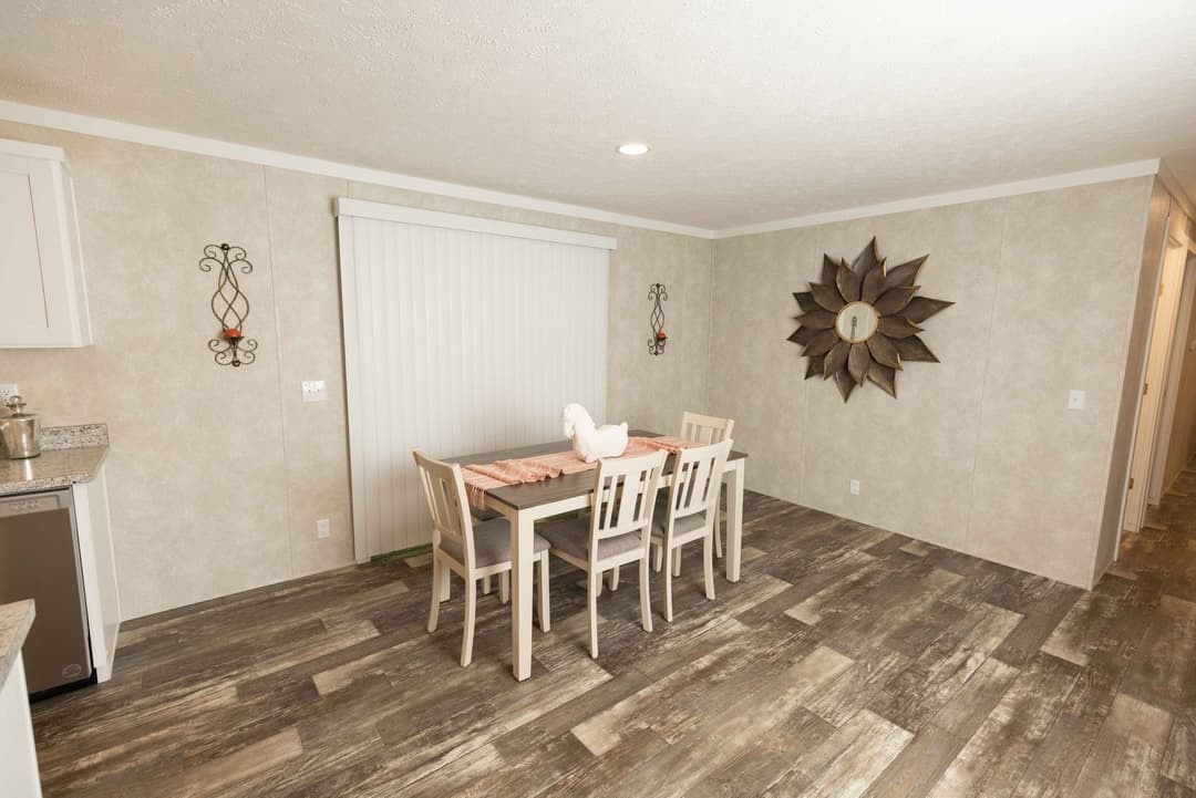 Freeman (lot model) interior home features