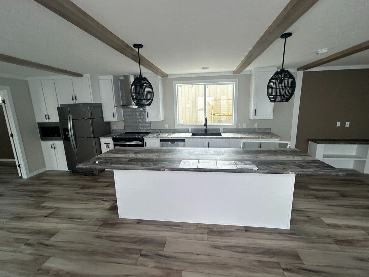 Twin peaks (lot model) interior home features