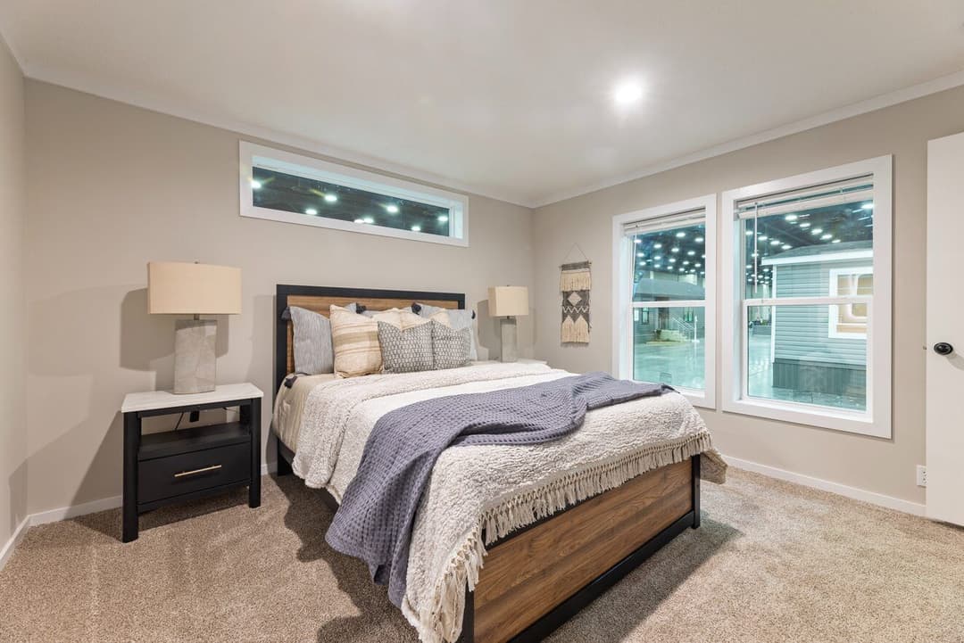 Atmos (lot model) bedroom home features