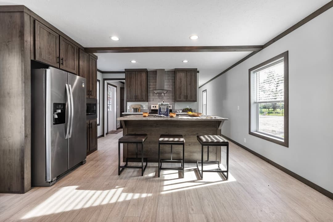 Pioneer kitchen home features