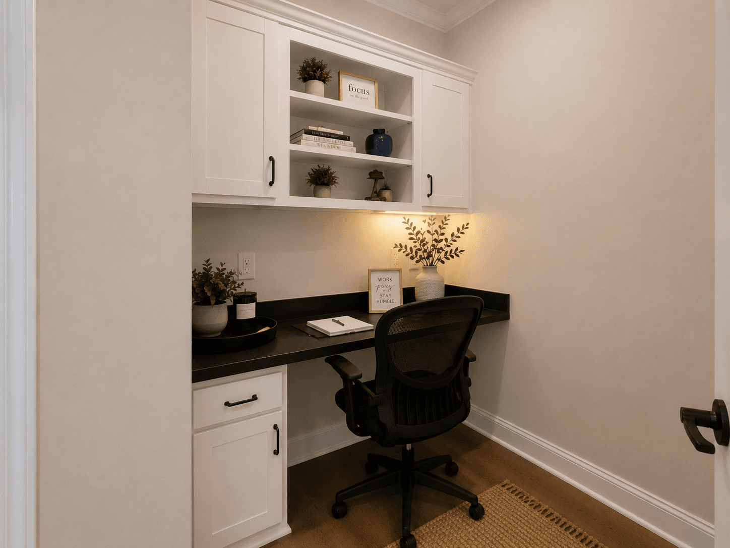 Riverview interior home features