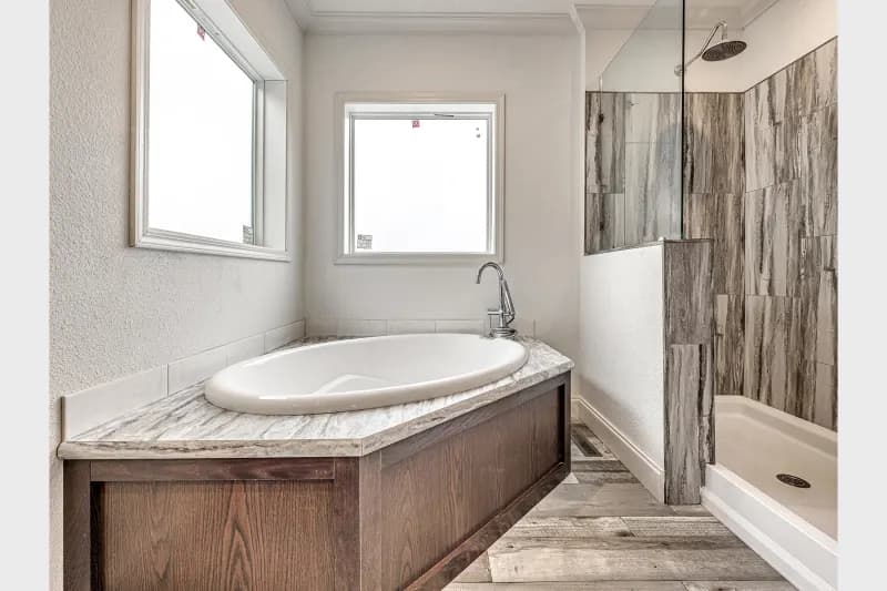Skyliner 4765j bathroom home features
