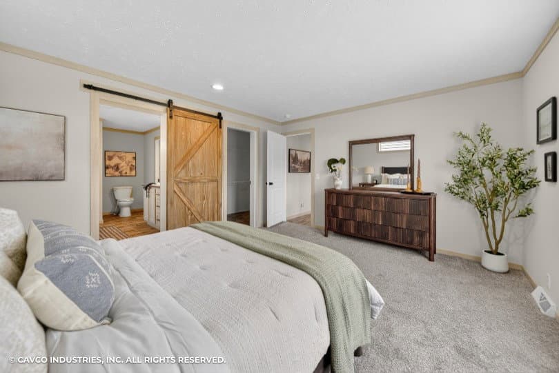 Kodiak bedroom home features