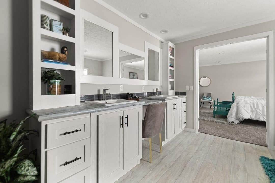 Beam (lot model) interior home features