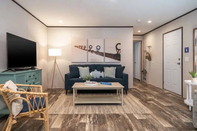 Peak interior home features